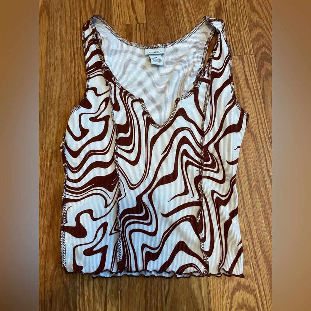 Brown sleeveless shirt